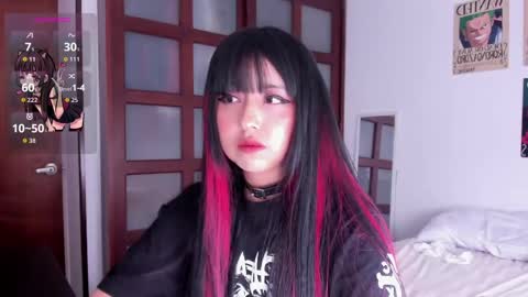 Snapshot of sumeragi_cat chatting on 05.17.26 Nicolle online show from 05.17.26