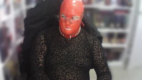 Sumisolatex online show from 01.27.25