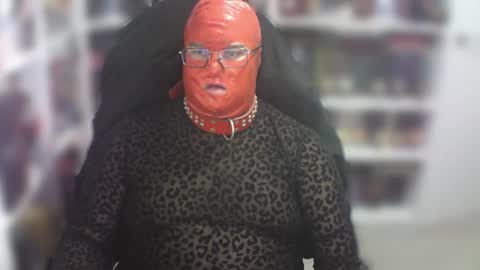 Sumisolatex online show from 01.30.25