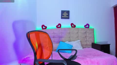 summer_girls01 online show from 10.09.25