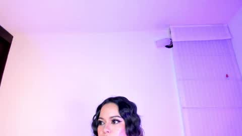 OnlyFans summer holiday online show from 12.14.24