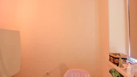 Summer Preston online show from 02.21.25