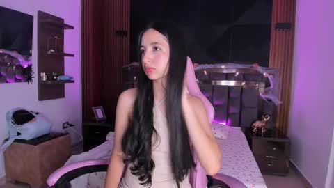 Summer Rouge online show from 10.20.25