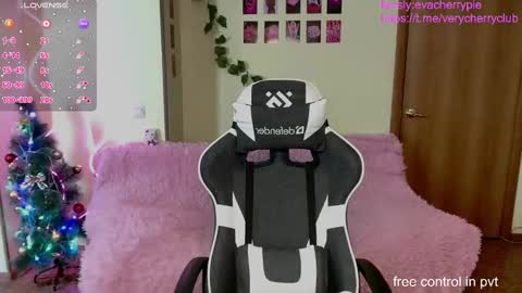 EVA online show from 12.26.24