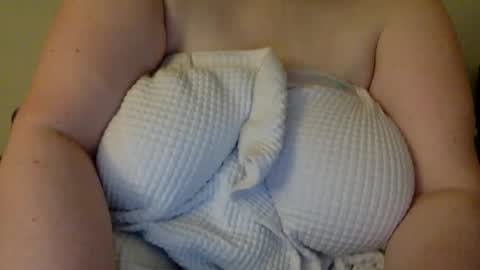 Snapshot of summerdawn2222 chatting on 09.29.25 summerdawn2222 online show from 09.29.25