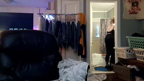 Snapshot of summerdivine69 chatting on 09.12.25 Summer Divine online show from 09.12.25