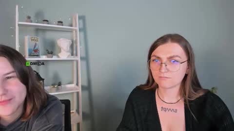 Snapshot of sun_julia chatting on 11.10.25 sun_julia online show from 11.10.25