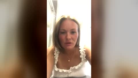 Snapshot of sunbed66 chatting on 07.25.26 sunbed66 online show from 07.25.26