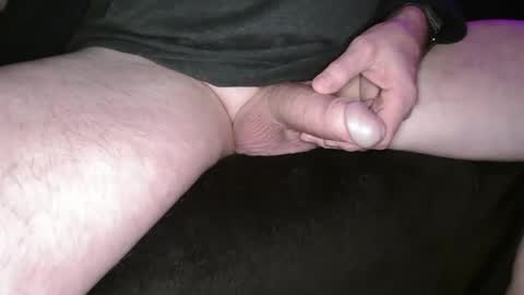 Snapshot of sundicksun chatting on 10.05.25 s online show from 10.05.25