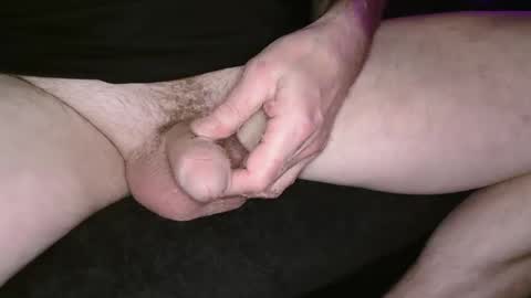 Snapshot of sundicksun chatting on 10.22.25 s online show from 10.22.25