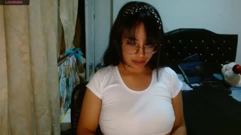 Snapshot of sunemma_0 chatting on 02.14.25 Emma online show from 02.14.25