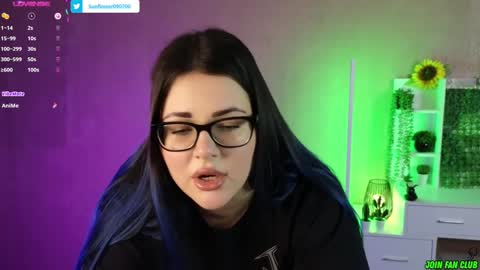 Tina. Im topless model  online show from 01.20.25