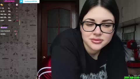 Tina. Im topless model  online show from 02.21.25