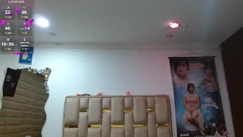 Snapshot of sunflower_dance chatting on 02.03.26 Jeraldine online show from 02.03.26