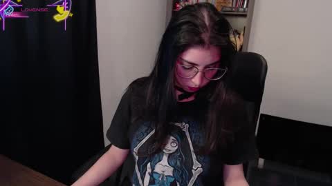 Snapshot of sunflower_uwu chatting on 10.09.25 violetta online show from 10.09.25