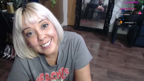 Sunni Knight online show from 09.19.25