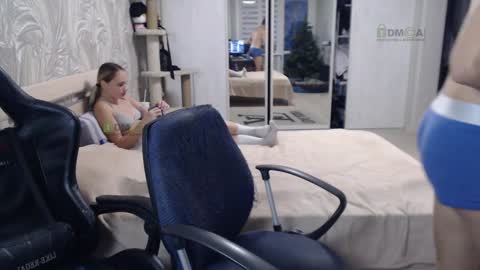 Snapshot of sunny1girl chatting on 12.26.24 Alice and Sergey online show from 12.26.24