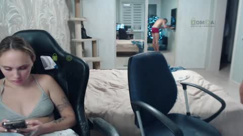 Snapshot of sunny1girl chatting on 12.27.24 Alice and Sergey online show from 12.27.24