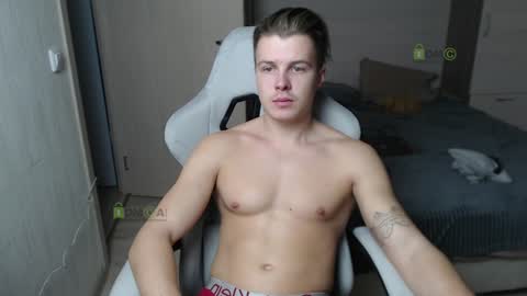Snapshot of sunny1girl chatting on 01.31.25 Alice and Sergey online show from 01.31.25