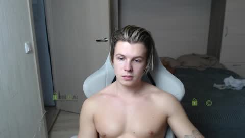 Snapshot of sunny1girl chatting on 02.09.25 Alice and Sergey online show from 02.09.25