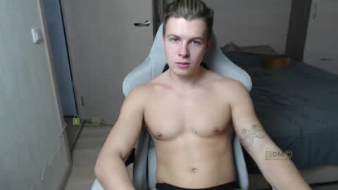 Snapshot of sunny1girl chatting on 02.12.25 Alice and Sergey online show from 02.12.25