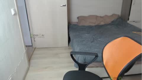 Snapshot of sunny1girl chatting on 02.21.25 Alice and Sergey online show from 02.21.25