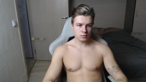 Snapshot of sunny1girl chatting on 02.28.25 Alice and Sergey online show from 02.28.25