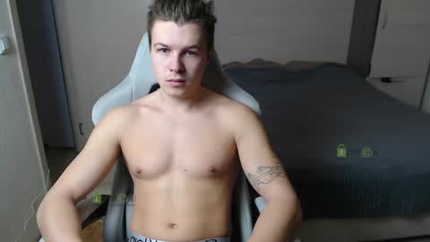 Snapshot of sunny1girl chatting on 03.01.25 Alice and Sergey online show from 03.01.25