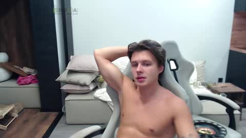 Alice and Sergey online show from 10.18.25