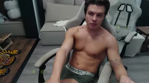 Alice and Sergey online show from 12.05.25