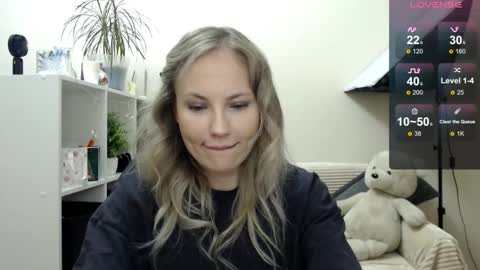 Naomi online show from 11.26.25