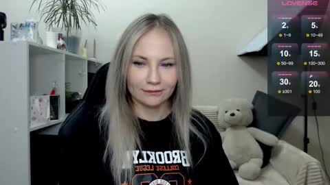 Naomi online show from 12.01.25