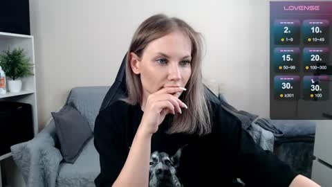 Naomi online show from 06.22.26
