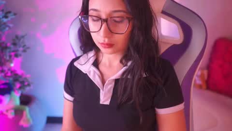 SUNNY online show from 02.04.26