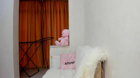 Vanessa online show from 04.07.26