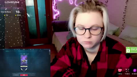 Snapshot of sunny_mood chatting on 01.21.25 sunny mood online show from 01.21.25