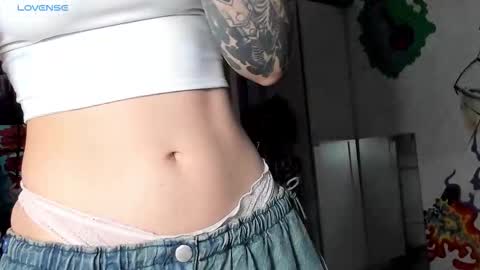 Sunny online show from 10.15.25