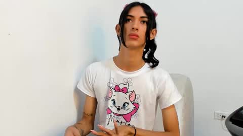 Snapshot of sunny_os chatting on 01.06.26 Sunny online show from 01.06.26