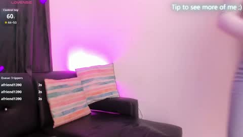 Sunny Page online show from 04.04.26