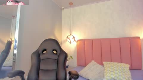  S U N N Y online show from 11.06.25