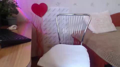 Alina   Streams Mon to Fri online show from 02.17.25