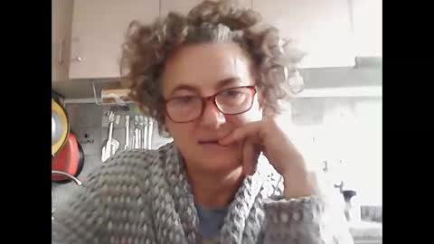 sunnylarrah11 online show from 09.12.25