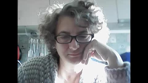 sunnylarrah11 online show from 09.18.25
