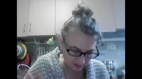sunnylarrah11 online show from 09.24.25