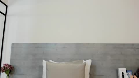 sunnywhitee online show from 02.06.26