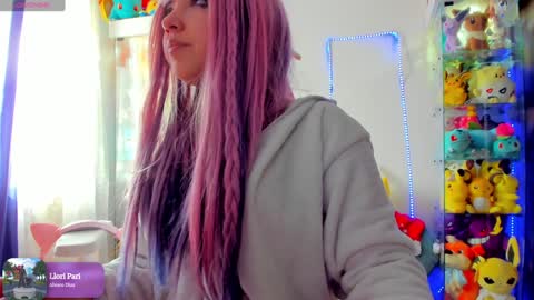 Snapshot of sunofureku_melody chatting on 01.16.25 RAVENCLAU GIRL online show from 01.16.25