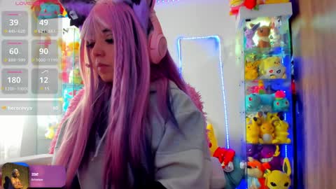 Snapshot of sunofureku_melody chatting on 01.28.25 RAVENCLAU GIRL online show from 01.28.25