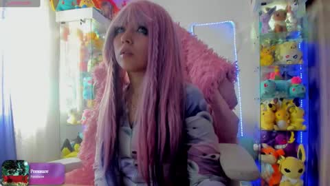 Snapshot of sunofureku_melody chatting on 02.12.25 RAVENCLAU GIRL online show from 02.12.25