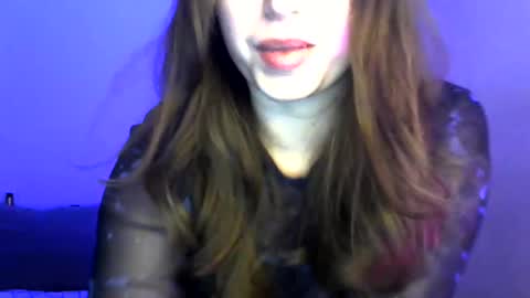 Snapshot of sunset_li chatting on 03.12.25 Lisa online show from 03.12.25