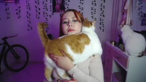 Snapshot of sunset_pienk chatting on 10.01.25 Sunset online show from 10.01.25